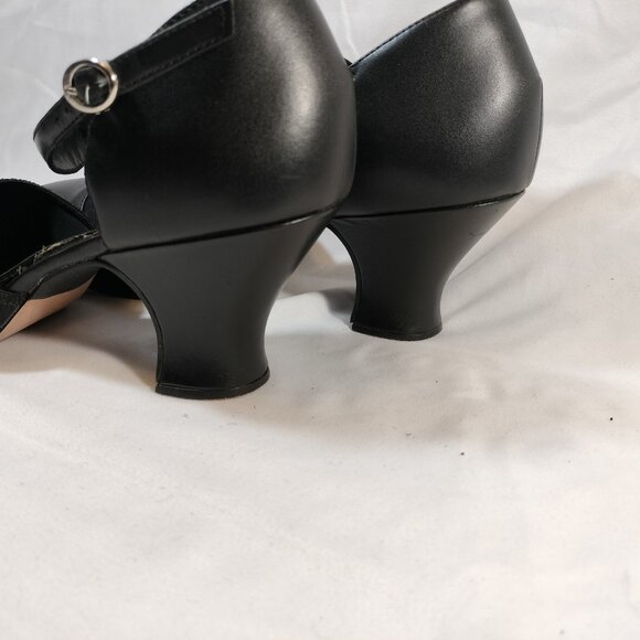 Capezio Flexible Character Shoe -- Black - Picture 7 of 8